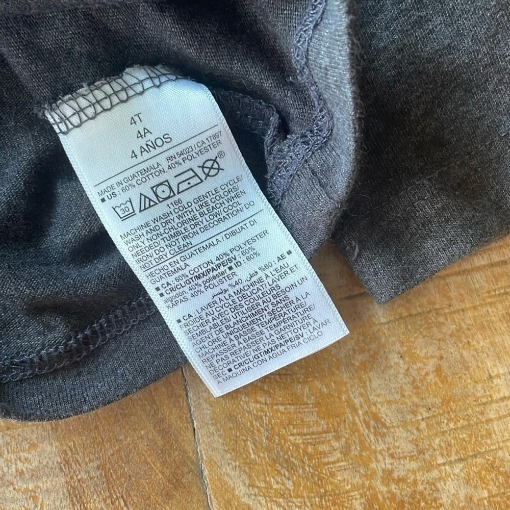 Old Navy boys tee 4t